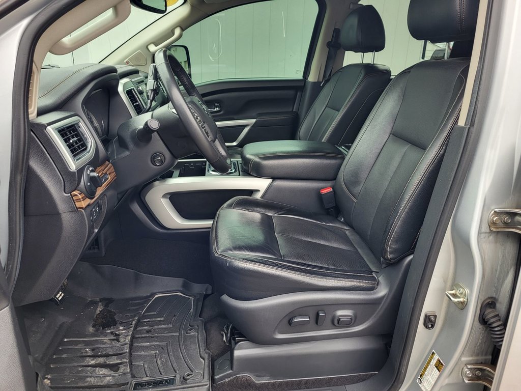 2017 Nissan Titan in Antigonish, Nova Scotia - 32 - w1024h768px