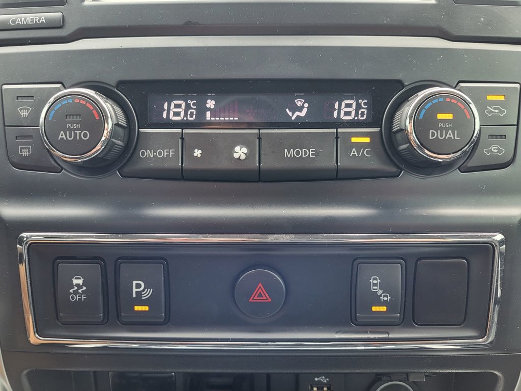 2017 Nissan Titan in Antigonish, Nova Scotia - 28 - w1024h768px