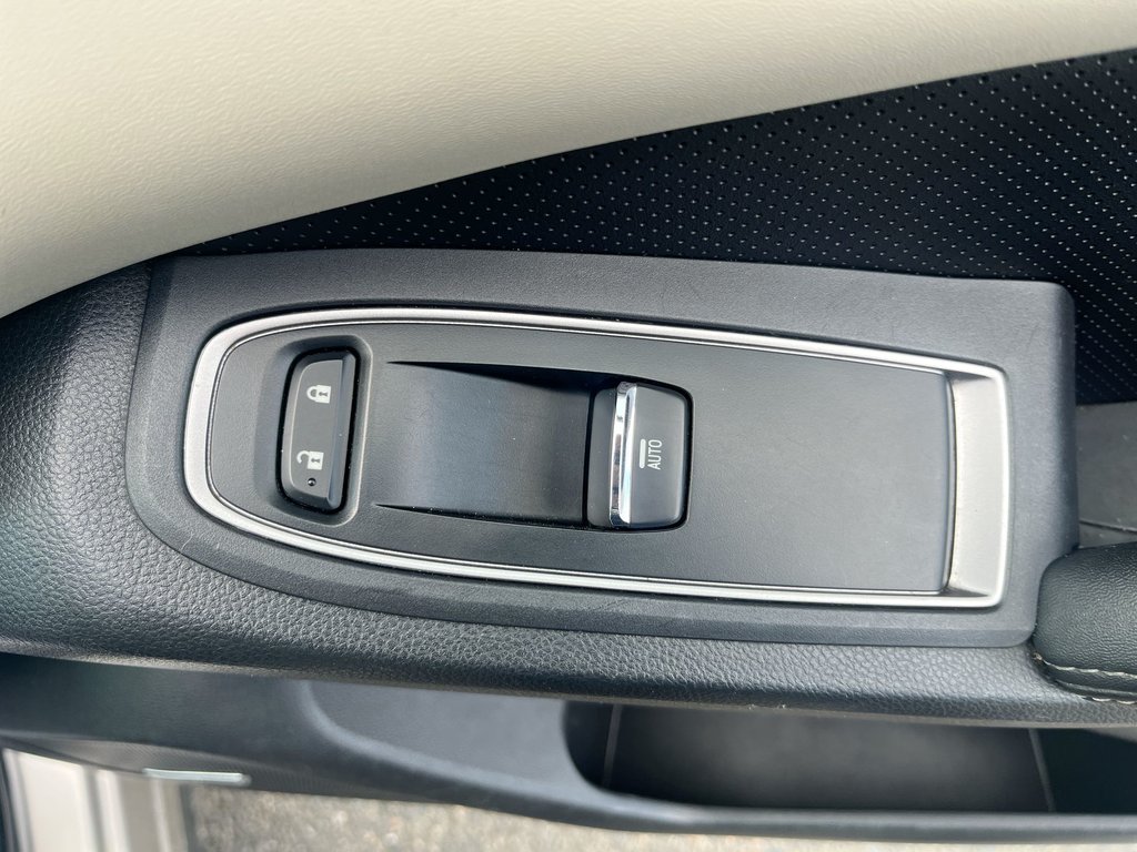 2019 Subaru Ascent Limited |  Leather | Roof | Nav | Cam | HtdSeats in Saint John, New Brunswick - 45 - w1024h768px