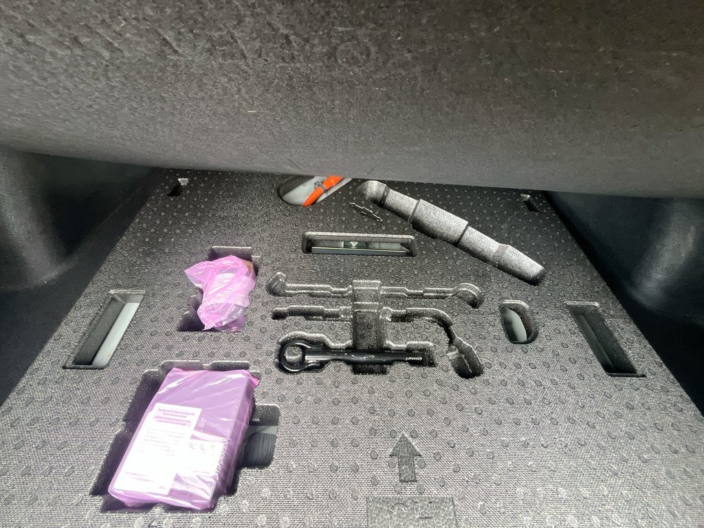 2023 Toyota Corolla in Antigonish, Nova Scotia - 38 - w1024h768px