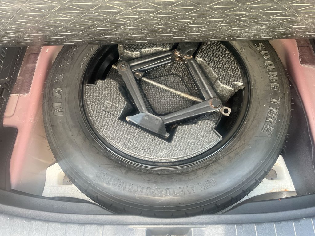 2019 Toyota RAV4 Trail | Leather | Sunroof | Cam | USB HtdWheel in Saint John, New Brunswick - 38 - w1024h768px
