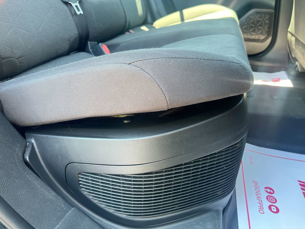 2023 Toyota RAV4 in Antigonish, Nova Scotia - 40 - w1024h768px