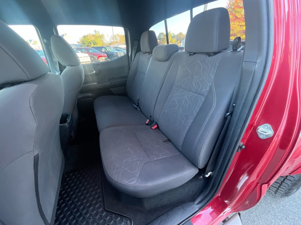 2017 Toyota Tacoma in Antigonish, Nova Scotia - 30 - w1024h768px