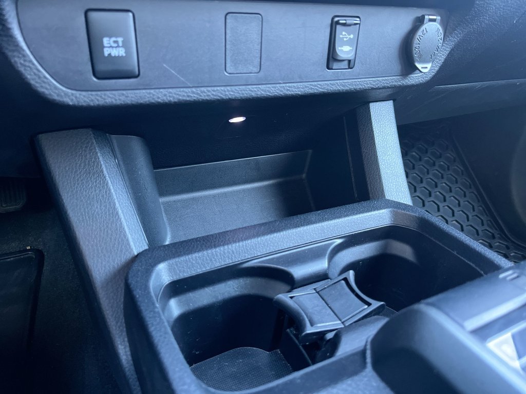 2017 Toyota Tacoma in Antigonish, Nova Scotia - 27 - w1024h768px