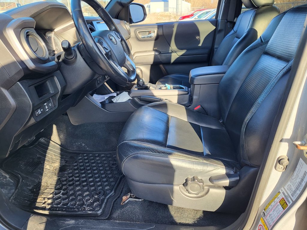 2018 Toyota Tacoma SR5 | Cam | USB | Bluetooth | Keyless | Cruise in Saint John, New Brunswick - 38 - w1024h768px