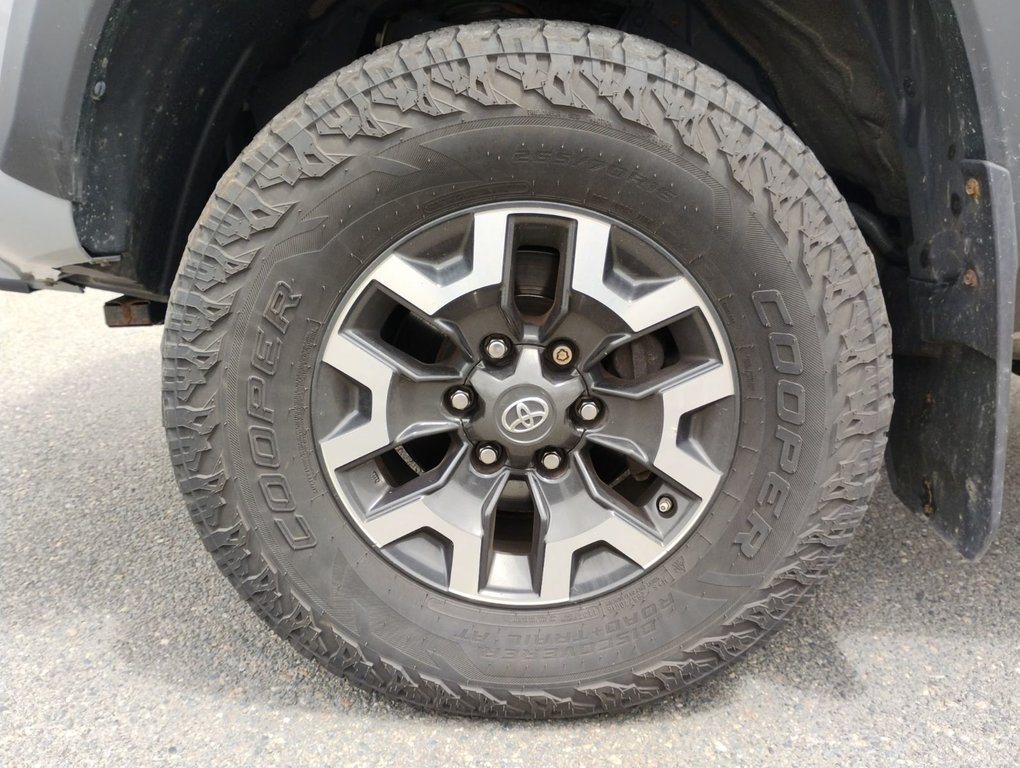 2020 Toyota Tacoma in Antigonish, Nova Scotia - 11 - w1024h768px
