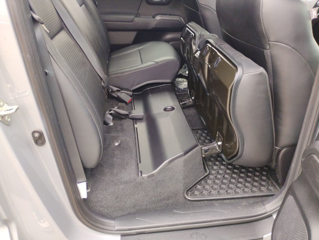 2020 Toyota Tacoma in Antigonish, Nova Scotia - 38 - w1024h768px