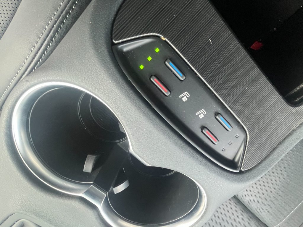 Toyota Venza XLE HEV | Leather | Cam | USB | HtdWheel 2024 à Saint John, Nouveau-Brunswick - 36 - w1024h768px
