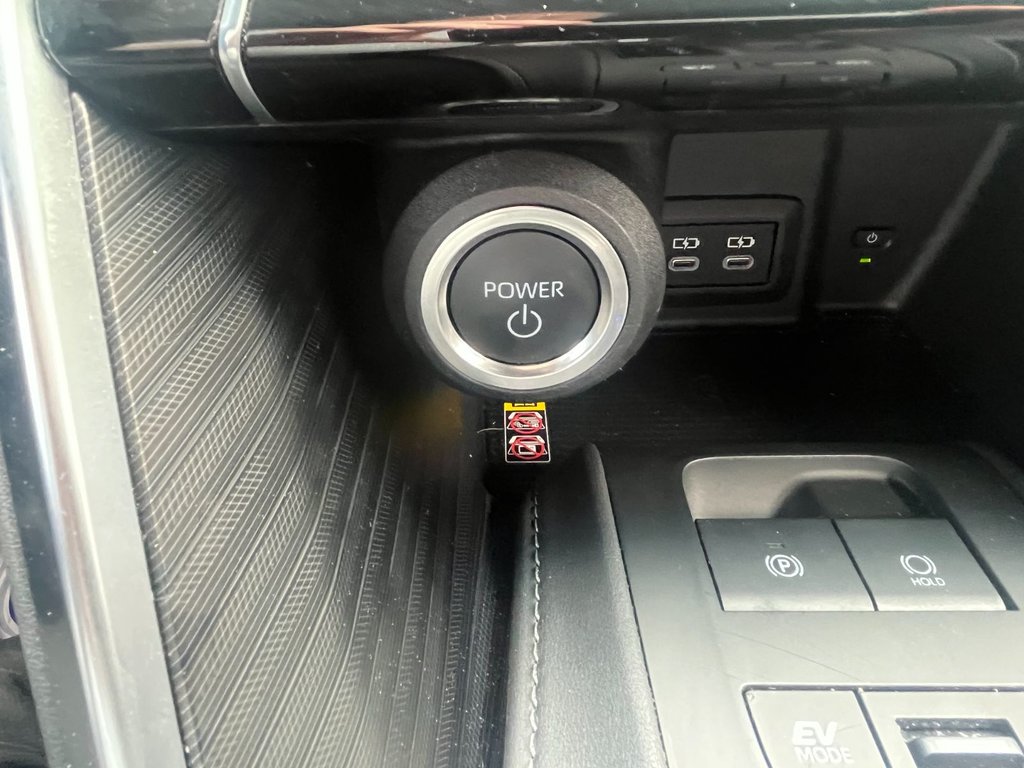 Toyota Venza XLE HEV | Leather | Cam | USB | HtdWheel 2024 à Saint John, Nouveau-Brunswick - 30 - w1024h768px