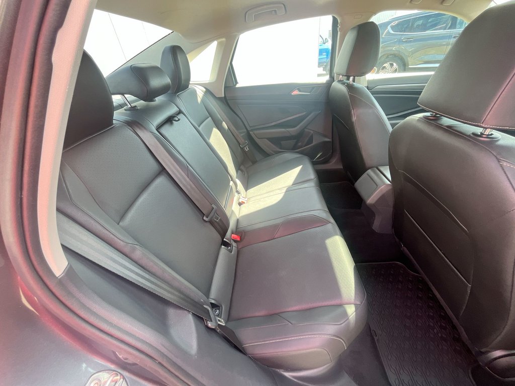2019 Volkswagen Jetta Highline | Leather | Roof | Cam | USB | HtdSeats in Saint John, New Brunswick - 38 - w1024h768px