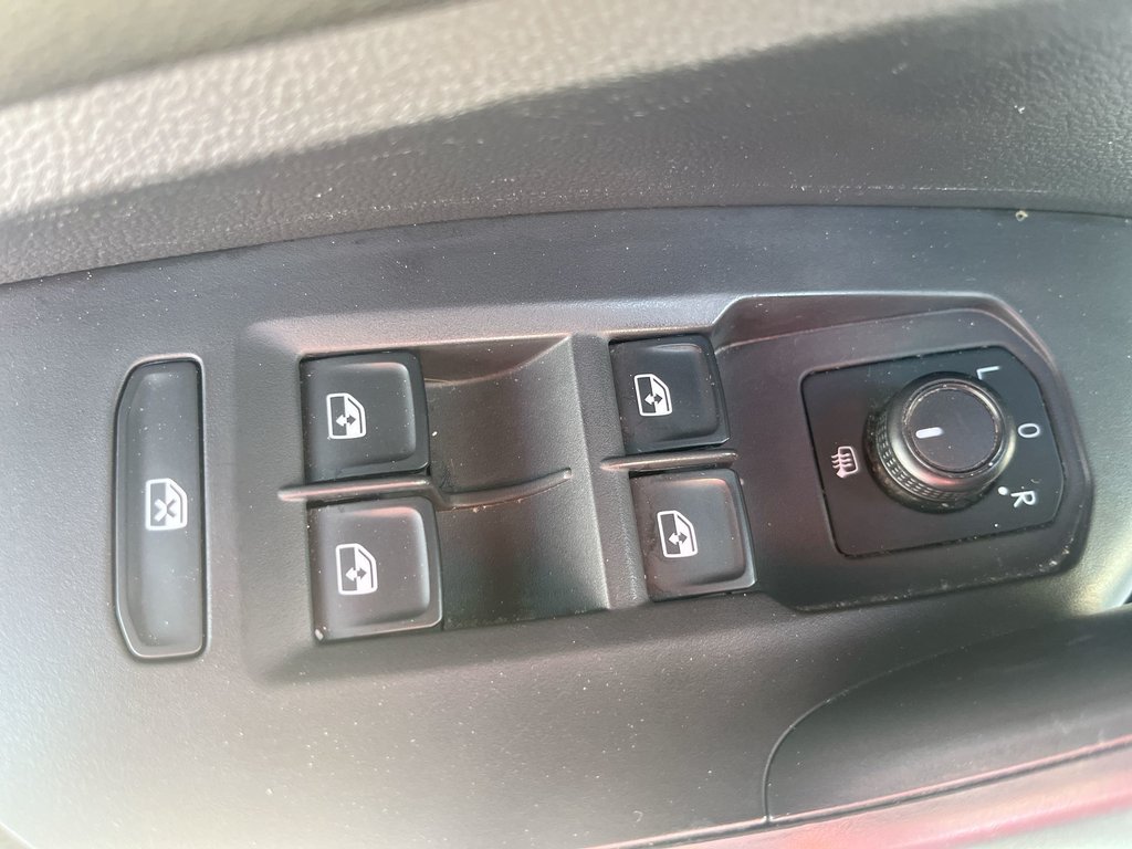 2019 Volkswagen Jetta Highline | Leather | Roof | Cam | USB | HtdSeats in Saint John, New Brunswick - 15 - w1024h768px