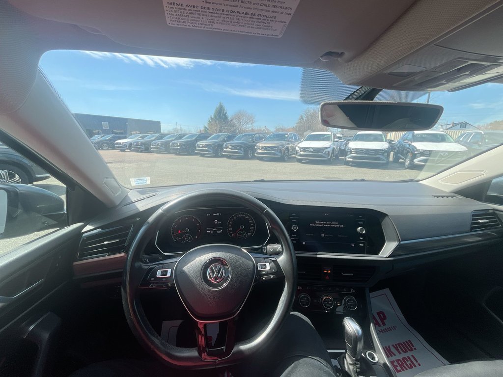 2019 Volkswagen Jetta Highline | Leather | Roof | Cam | USB | HtdSeats in Saint John, New Brunswick - 12 - w1024h768px