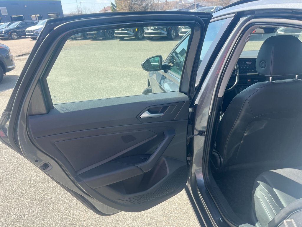 2019 Volkswagen Jetta Highline | Leather | Roof | Cam | USB | HtdSeats in Saint John, New Brunswick - 34 - w1024h768px