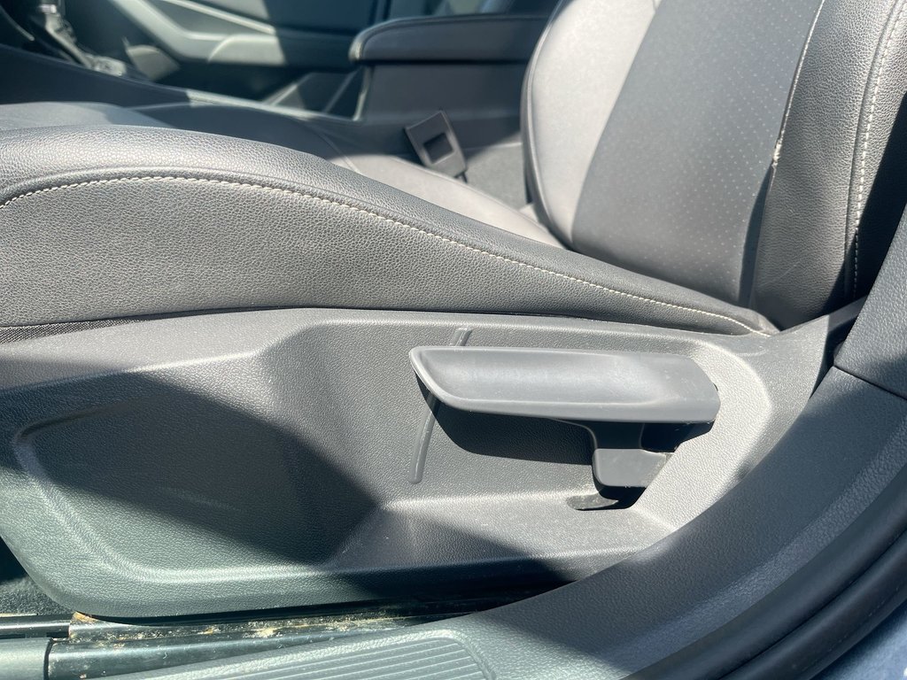 2019 Volkswagen Jetta Highline | Leather | Roof | Cam | USB | HtdSeats in Saint John, New Brunswick - 14 - w1024h768px