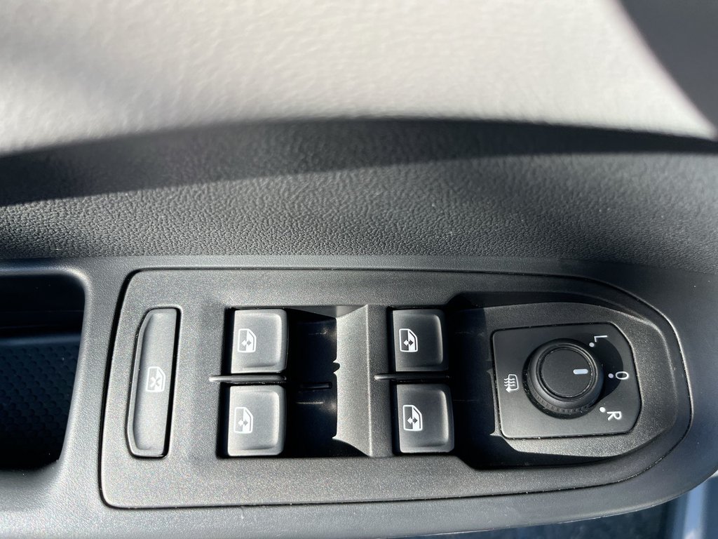 2023 Volkswagen Taos in Antigonish, Nova Scotia - 15 - w1024h768px