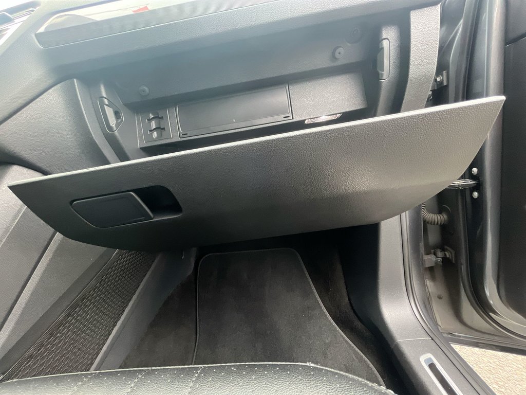 2022 Volkswagen Tiguan R-Line Black Edition | Leather | Roof | HtdSeats in Saint John, New Brunswick - 42 - w1024h768px
