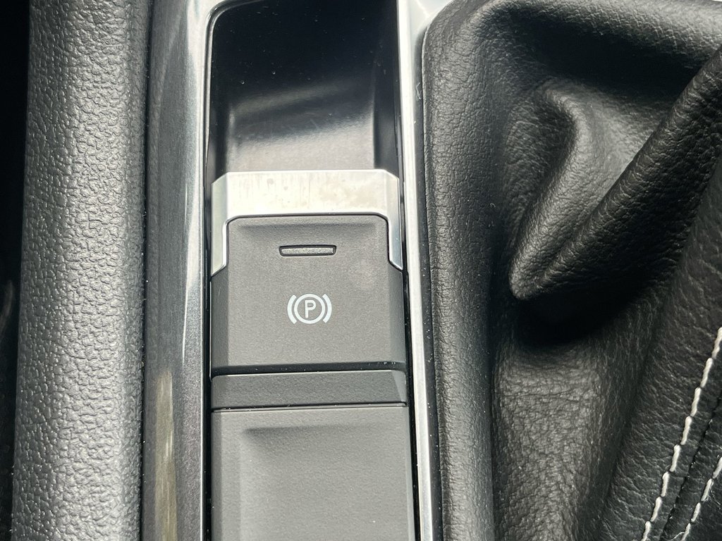 2022 Volkswagen Tiguan R-Line Black Edition | Leather | Roof | HtdSeats in Saint John, New Brunswick - 30 - w1024h768px