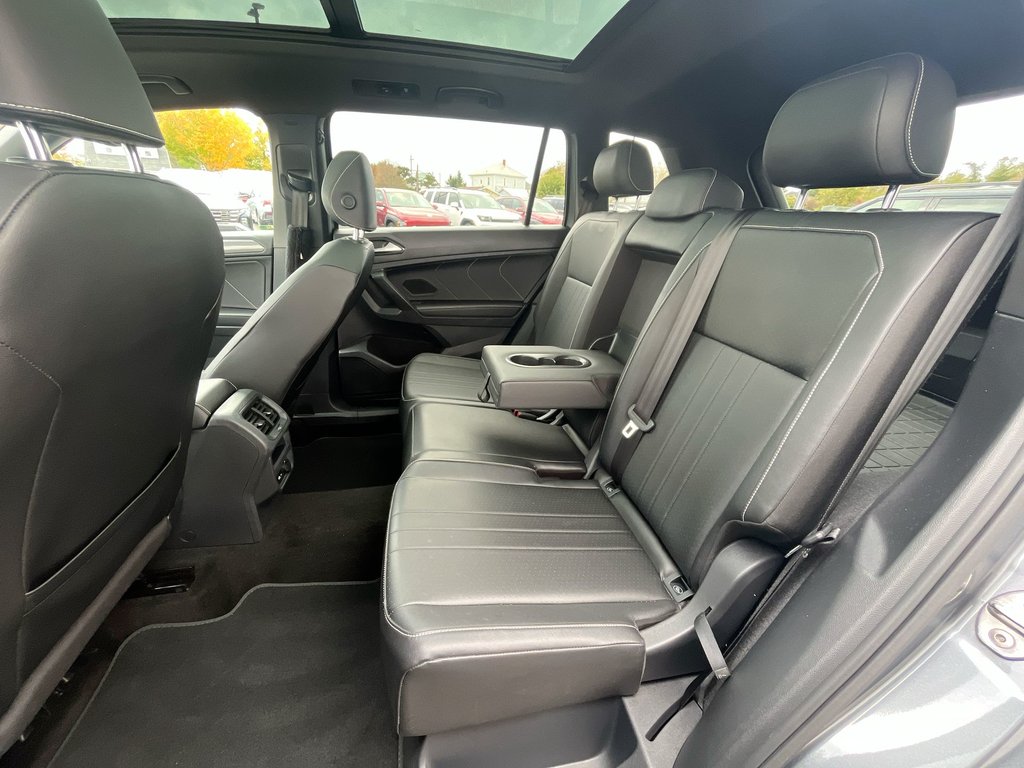2022 Volkswagen Tiguan R-Line Black Edition | Leather | Roof | HtdSeats in Saint John, New Brunswick - 32 - w1024h768px
