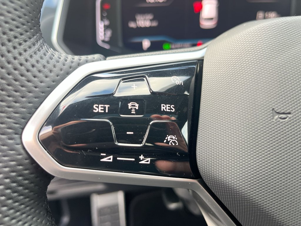 2022 Volkswagen Tiguan R-Line Black Edition | Leather | Roof | HtdSeats in Saint John, New Brunswick - 20 - w1024h768px