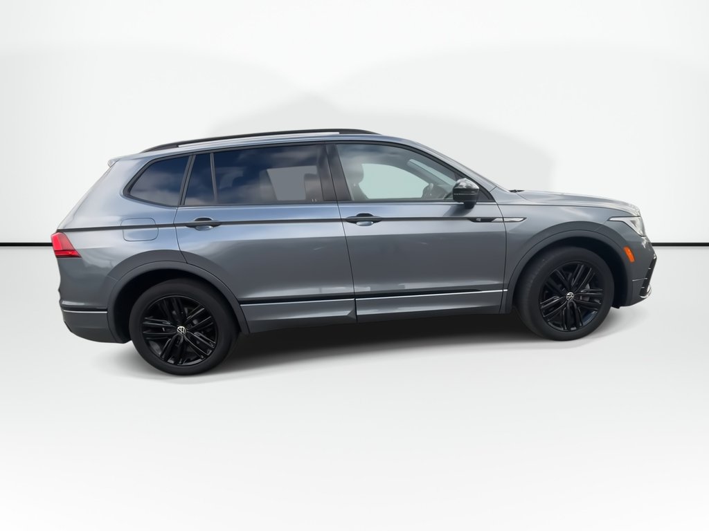 2022 Volkswagen Tiguan R-Line Black Edition | Leather | Roof | HtdSeats in Saint John, New Brunswick - 9 - w1024h768px