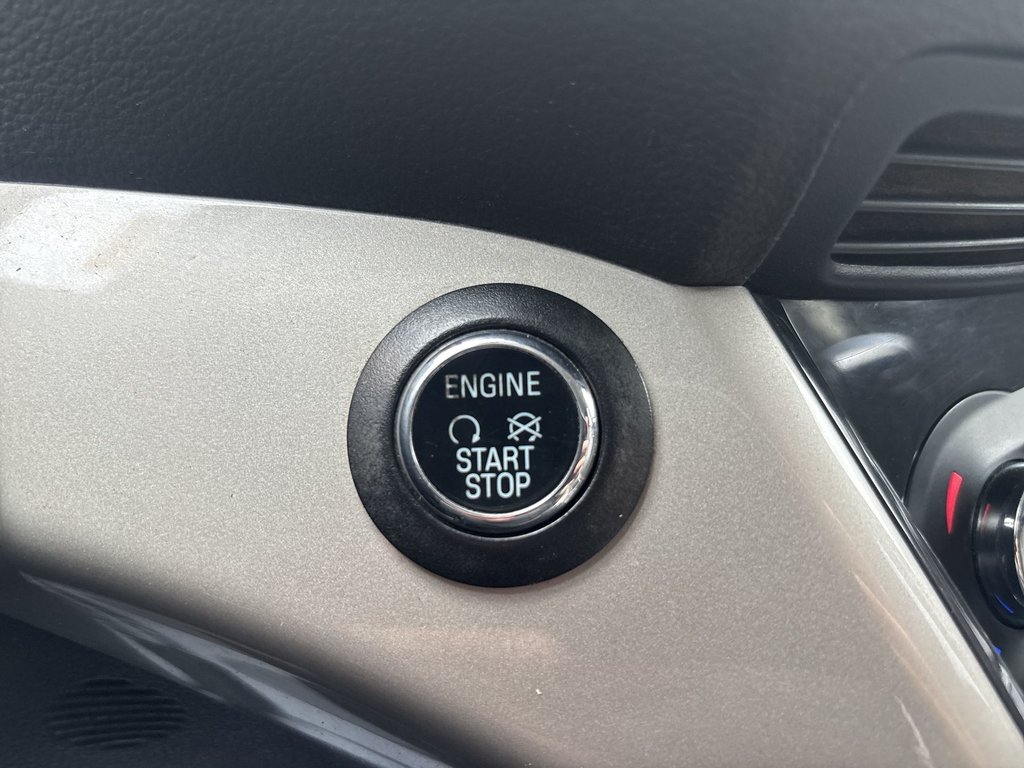 2013 Ford Escape SEL in Saint John, New Brunswick - 31 - w1024h768px