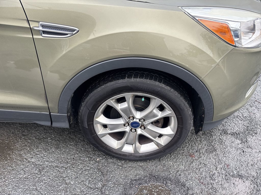 2013 Ford Escape SEL in Saint John, New Brunswick - 10 - w1024h768px