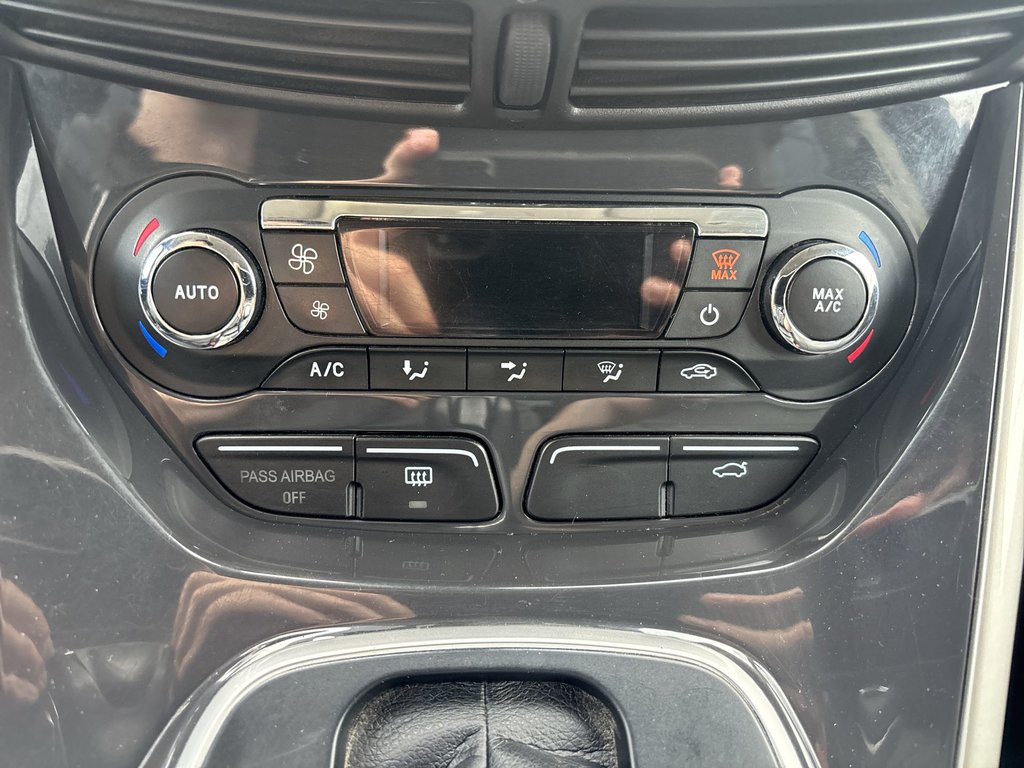 2013 Ford Escape SEL in Saint John, New Brunswick - 27 - w1024h768px