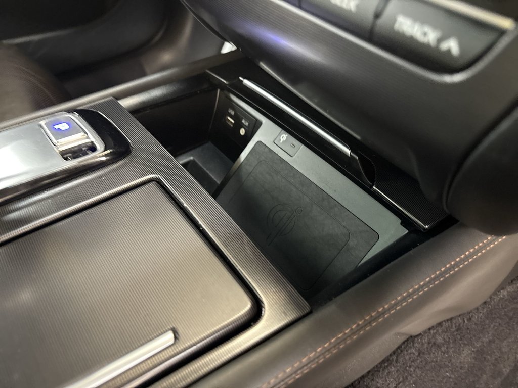 2018 GENESIS G80 3.3T SPORT | AWD | LEATHER | NAVIGATION | B/T in Saint John, New Brunswick - 45 - w1024h768px