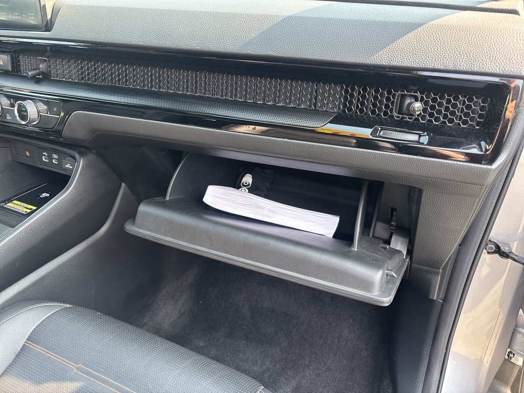 2023 Honda CR-V Hybrid Touring | Leather | Roof | Cam | WARRANTY BATTERY in Saint John, New Brunswick - 43 - w1024h768px