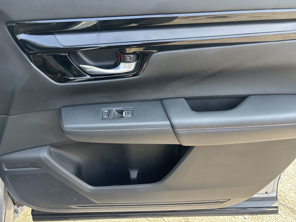2023 Honda CR-V Hybrid Touring | Leather | Roof | Cam | WARRANTY BATTERY in Saint John, New Brunswick - 46 - w1024h768px