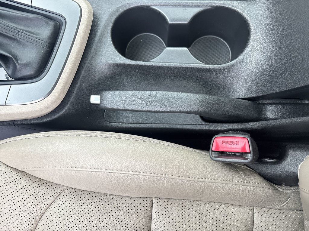 2020 Hyundai Elantra Ultimate in Saint John, New Brunswick - 30 - w1024h768px