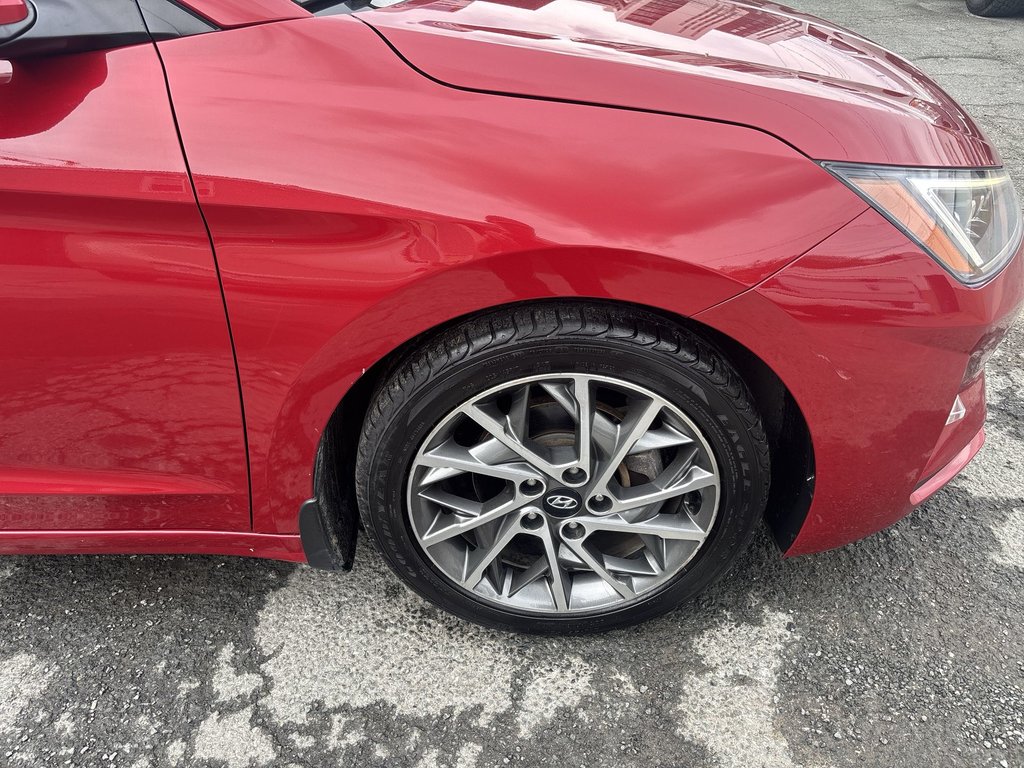 2020 Hyundai Elantra Ultimate in Saint John, New Brunswick - 10 - w1024h768px