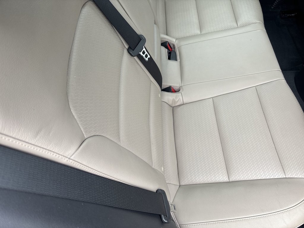 2020 Hyundai Elantra Ultimate in Saint John, New Brunswick - 40 - w1024h768px