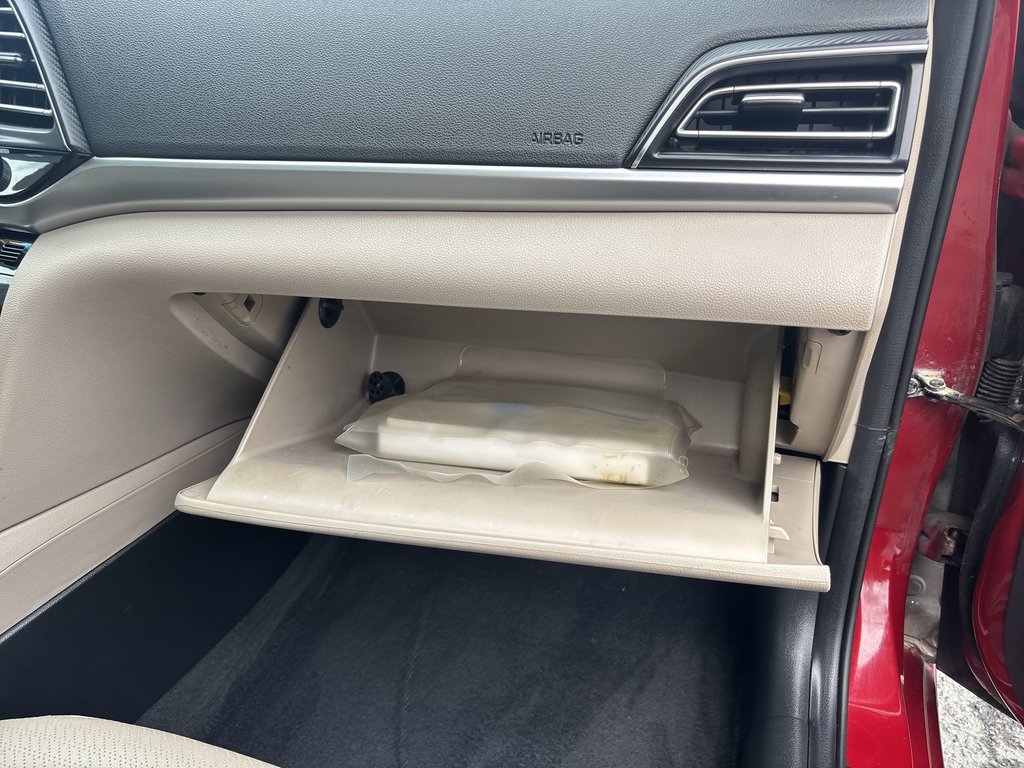 2020 Hyundai Elantra Ultimate in Saint John, New Brunswick - 43 - w1024h768px