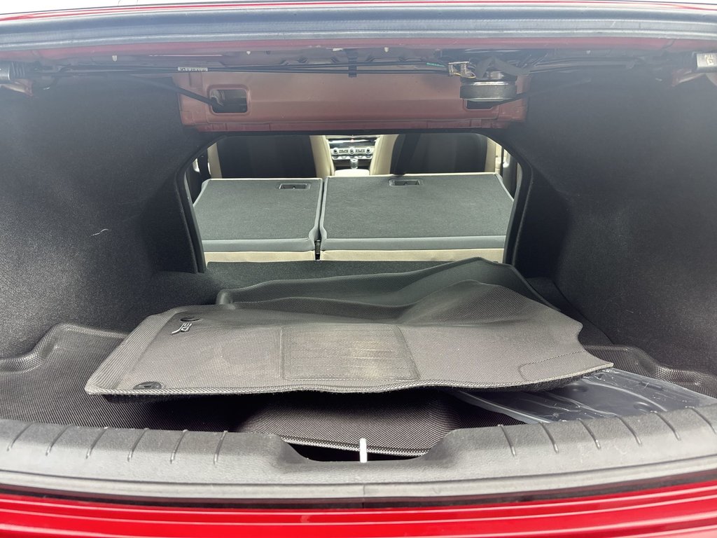 2020 Hyundai Elantra Ultimate in Saint John, New Brunswick - 37 - w1024h768px