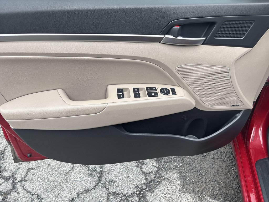 2020 Hyundai Elantra Ultimate in Saint John, New Brunswick - 15 - w1024h768px