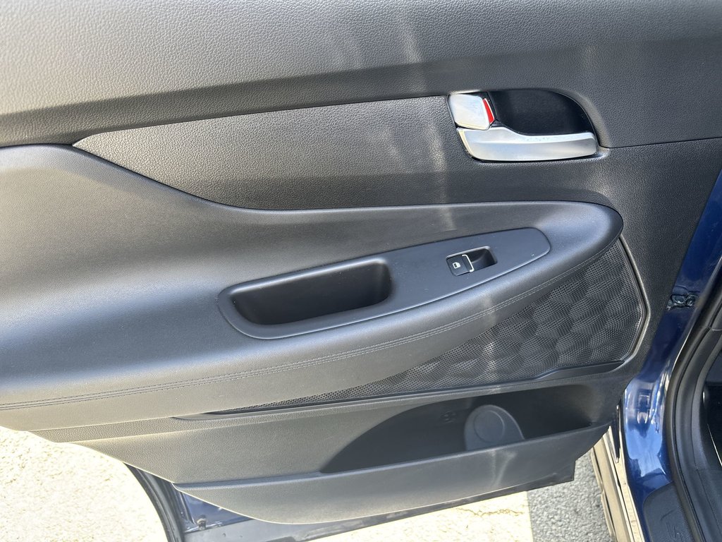 2020 Hyundai Santa Fe in Antigonish, Nova Scotia - 35 - w1024h768px