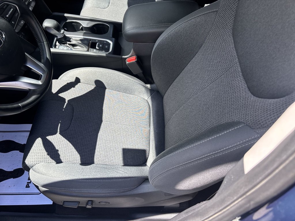 2020 Hyundai Santa Fe in Antigonish, Nova Scotia - 12 - w1024h768px