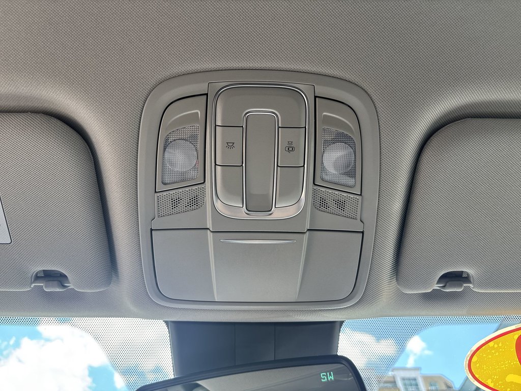2020 Hyundai Santa Fe in Antigonish, Nova Scotia - 50 - w1024h768px
