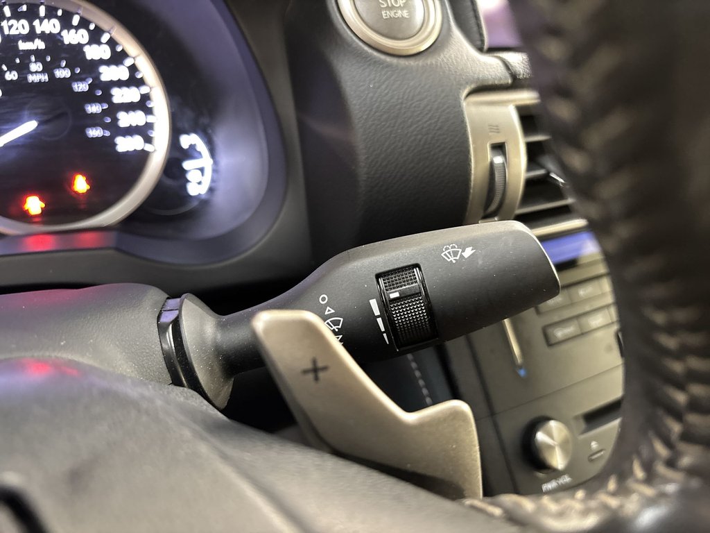 2015 Lexus IS 250 BASE in Saint John, New Brunswick - 48 - w1024h768px