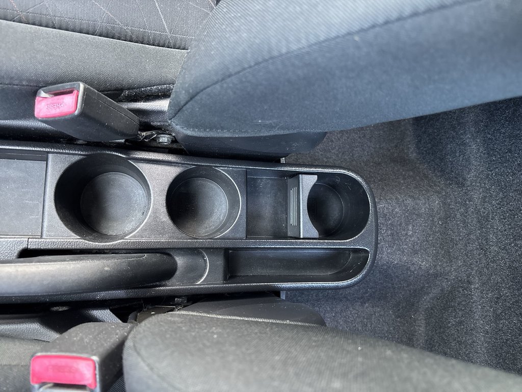 Mazda 2 GX 2014 à Saint John, Nouveau-Brunswick - 50 - w1024h768px