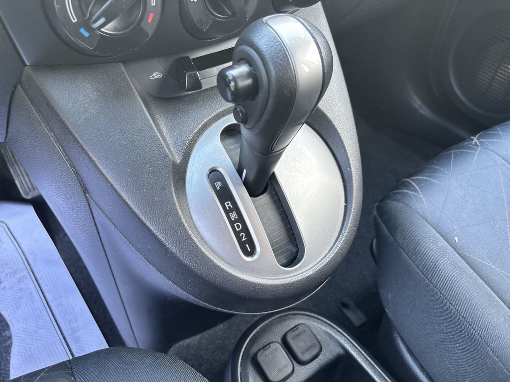 Mazda 2 GX 2014 à Saint John, Nouveau-Brunswick - 29 - w1024h768px