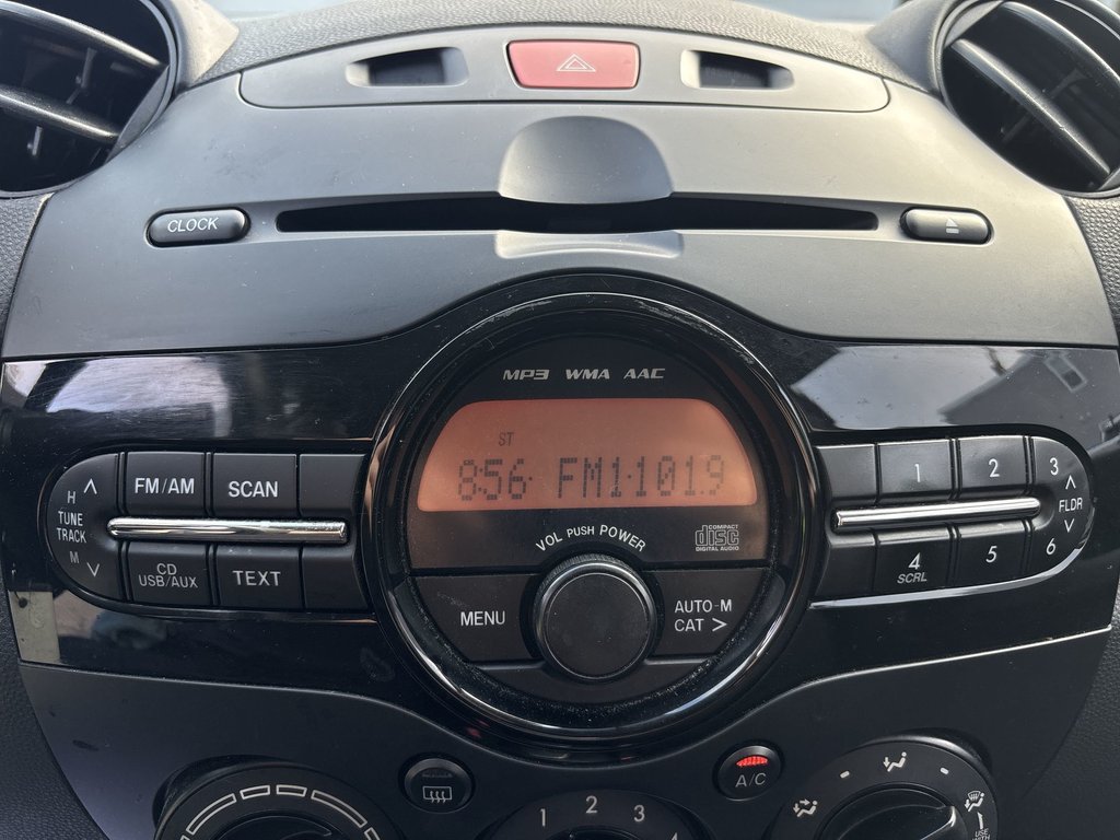 Mazda 2 GX 2014 à Saint John, Nouveau-Brunswick - 25 - w1024h768px