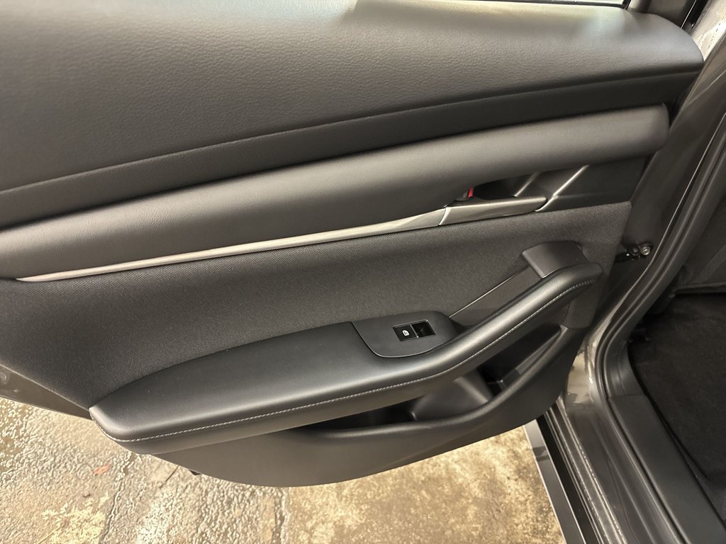 2025 Mazda 3 Sport GS in Saint John, New Brunswick - 35 - w1024h768px
