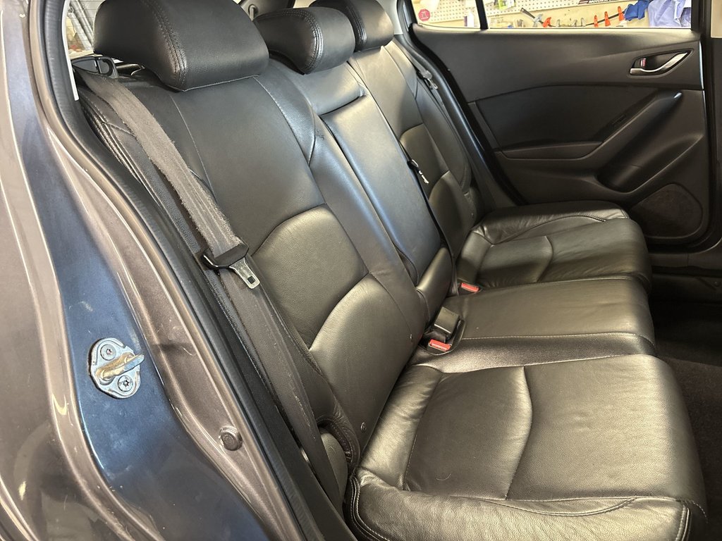 2014 Mazda 3 in Antigonish, Nova Scotia - 39 - w1024h768px