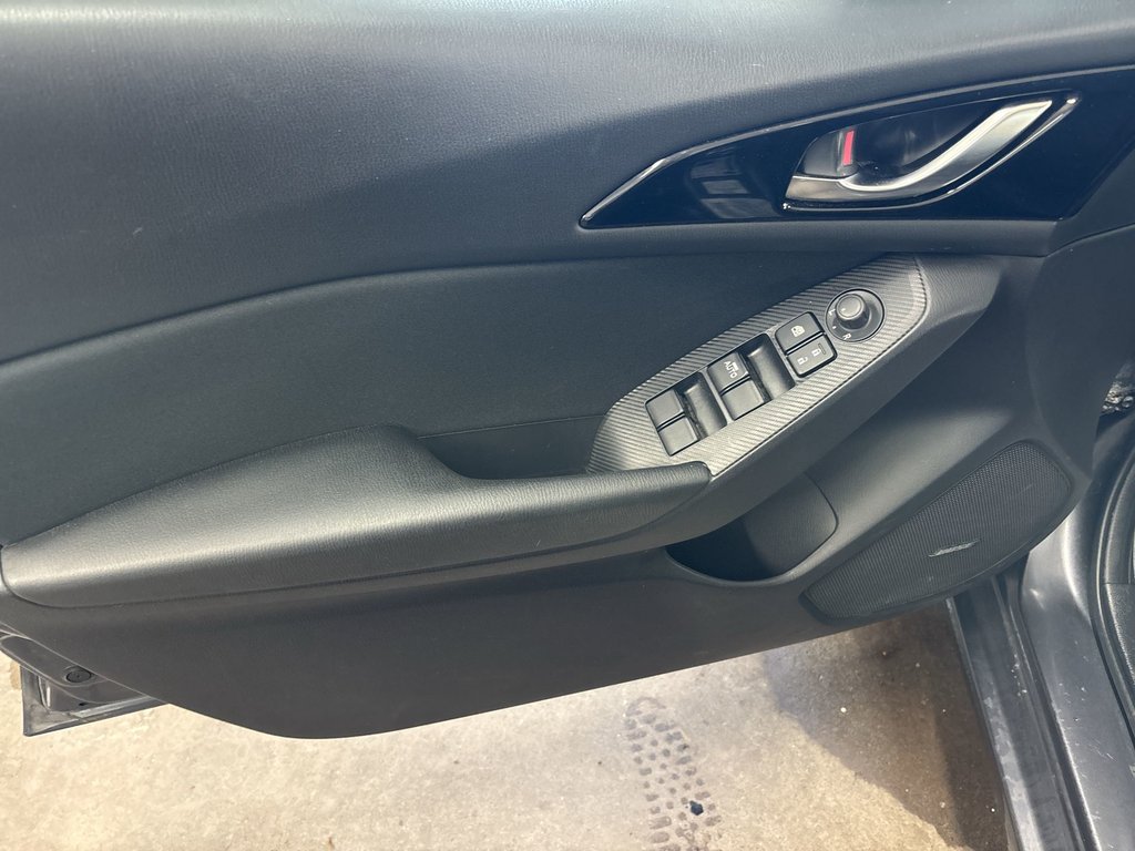 2014 Mazda 3 in Antigonish, Nova Scotia - 15 - w1024h768px