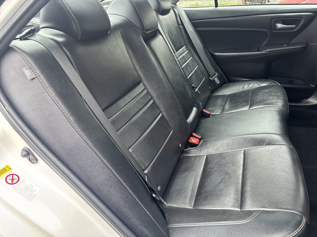 2017 Toyota Camry Hybrid in Antigonish, Nova Scotia - 39 - w1024h768px