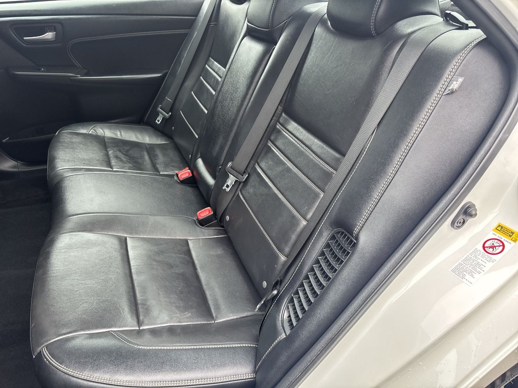 2017 Toyota Camry Hybrid in Antigonish, Nova Scotia - 32 - w1024h768px