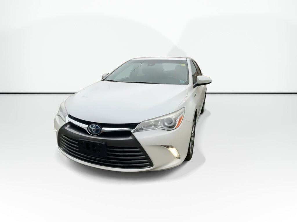 2017 Toyota Camry Hybrid in Antigonish, Nova Scotia - 3 - w1024h768px