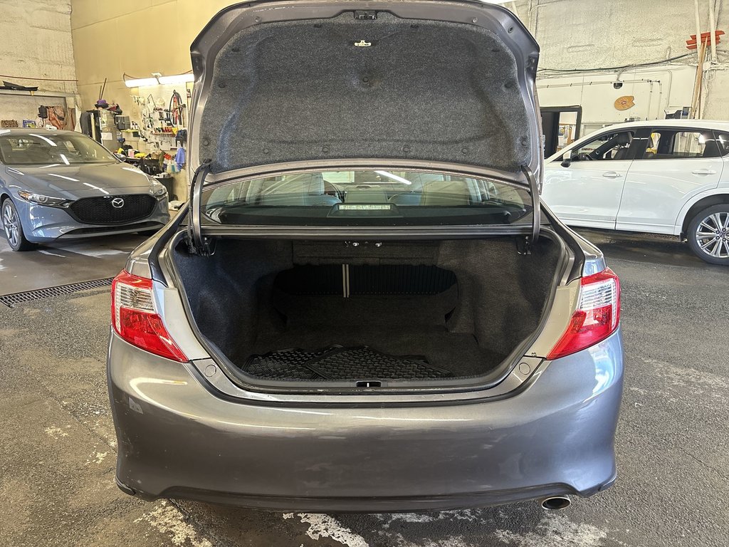 2014 Toyota Camry XLE in Saint John, New Brunswick - 36 - w1024h768px